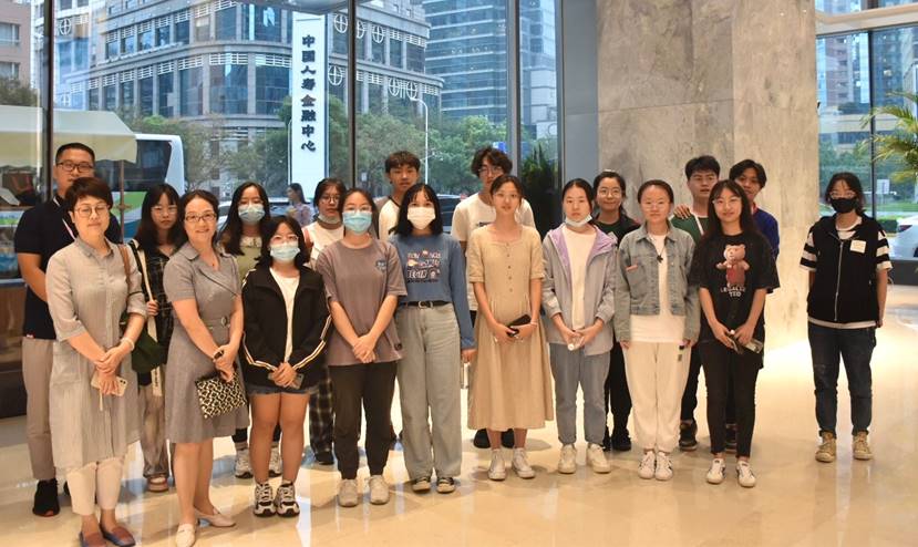 7c7a6bdaea2d09bbc868f6babf34f59